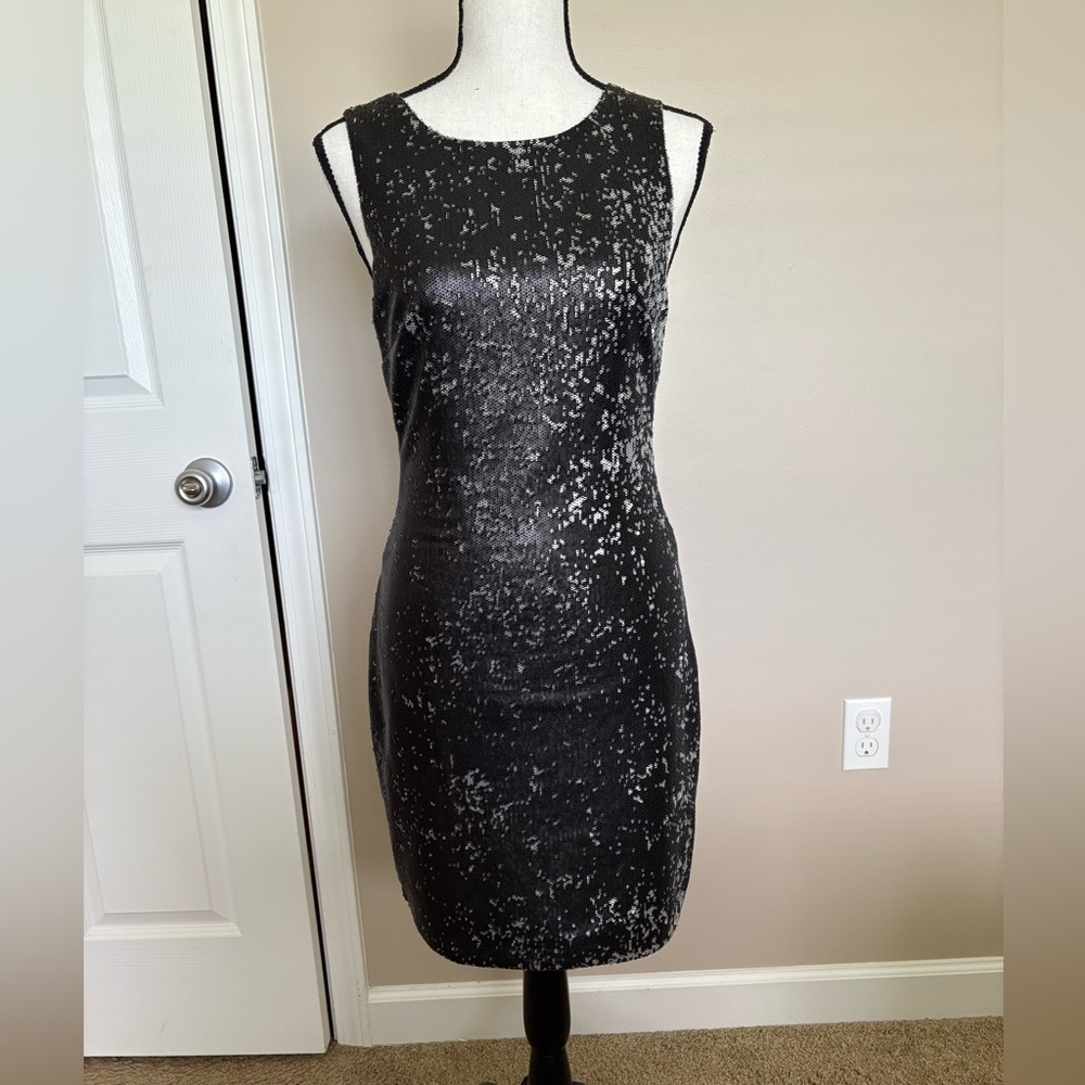 Giani Bernini Black Sheath Midi Dress